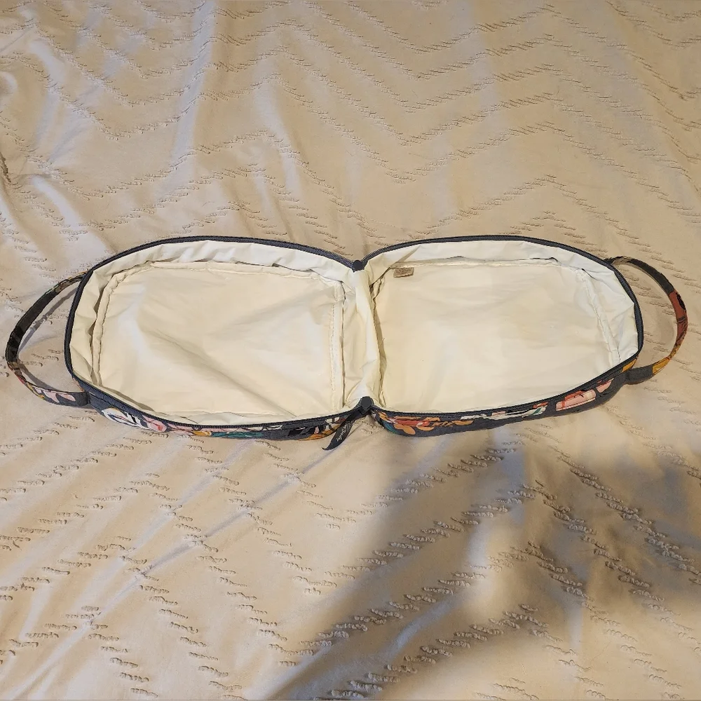 Vera Bradley Lunch Bag Coastal Paradise. - Picture 5 of 6